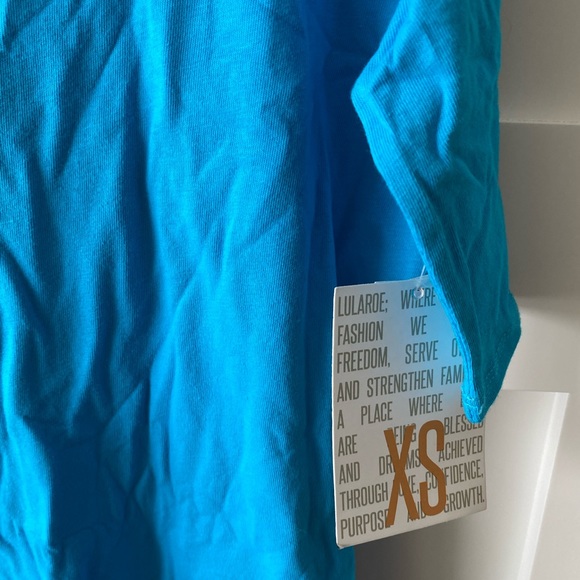 LuLaRoe XS Solid Turquoise Irma Tunic - Picture 2 of 4